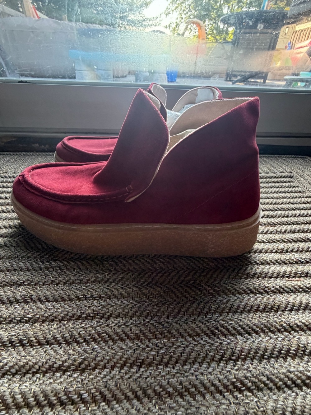 Hush Puppies Burgundy Suede Chukka Ankle Boots Crepe Sole Slip On Casual - Picture 2 of 8